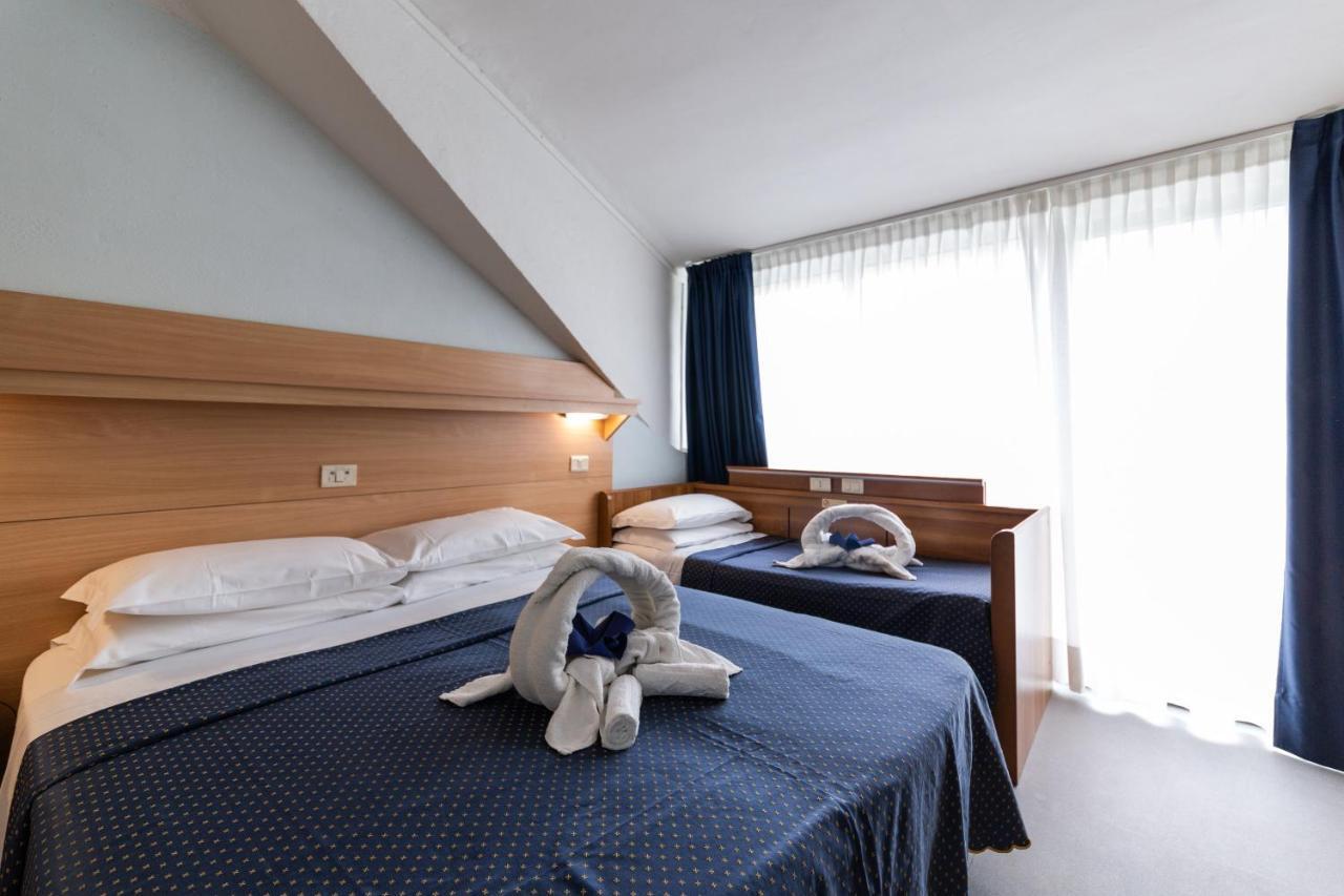 Hotel Mimosa Lignano Sabbiadoro Ngoại thất bức ảnh